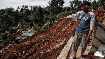 Gempa Cianjur, Tanah Longsor