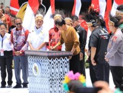 Jokowi Minta Masyarakat Papua Turut Serta Awasi Dana Pembangunan